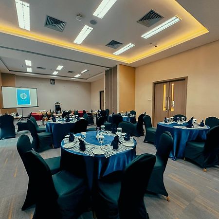 Anara Sky Kualanamu Hotel Medan Ngoại thất bức ảnh