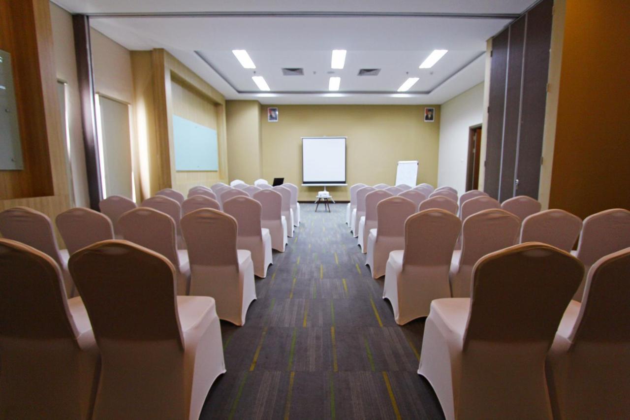 Anara Sky Kualanamu Hotel Medan Ngoại thất bức ảnh